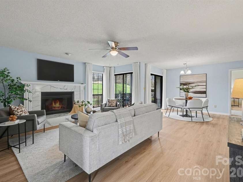 5866 Harris Grove Lane, Charlotte, NC 28212.  MLS# CAR4355015, YatesRealty ID 3461. 