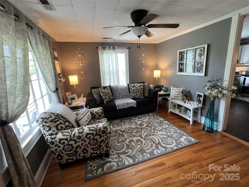 1045 Hoover Avenue, Mount Holly, NC 28120.  MLS# CAR4295611, YatesRealty ID 34610. 