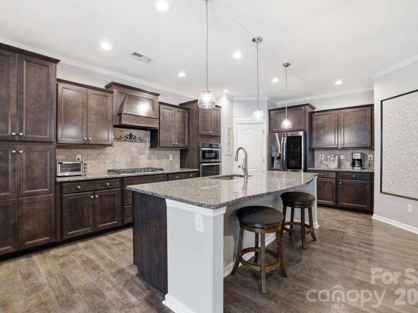 15802 Reynolds Drive, Fort Mill, SC 29707.  MLS# CAR4392763, YatesRealty ID 34610. 