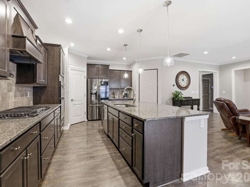 15802 Reynolds Drive, Fort Mill, SC 29707.  MLS# CAR4392763, YatesRealty ID 34610. 