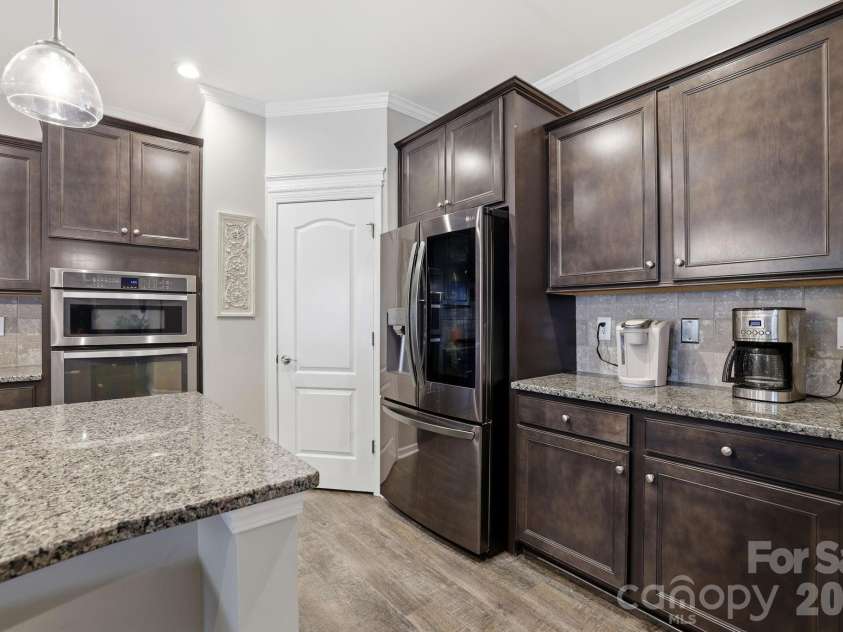 15802 Reynolds Drive, Fort Mill, SC 29707.  MLS# CAR4392763, YatesRealty ID 34610. 