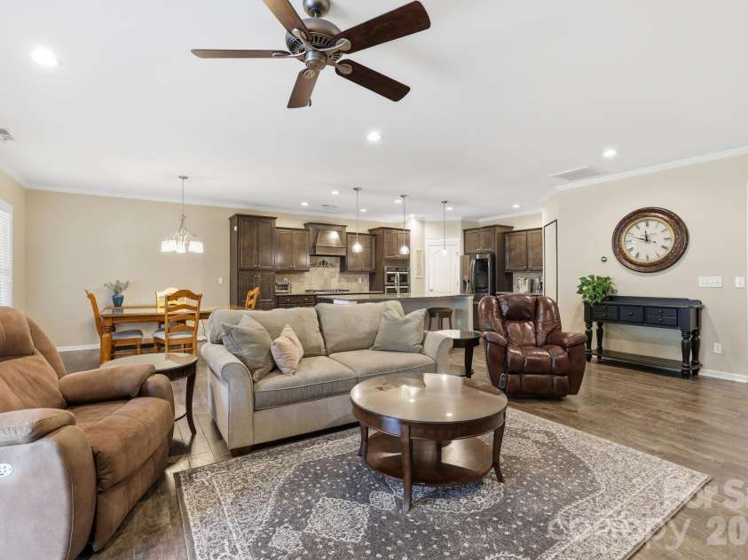 15802 Reynolds Drive, Fort Mill, SC 29707.  MLS# CAR4392763, YatesRealty ID 34610. 