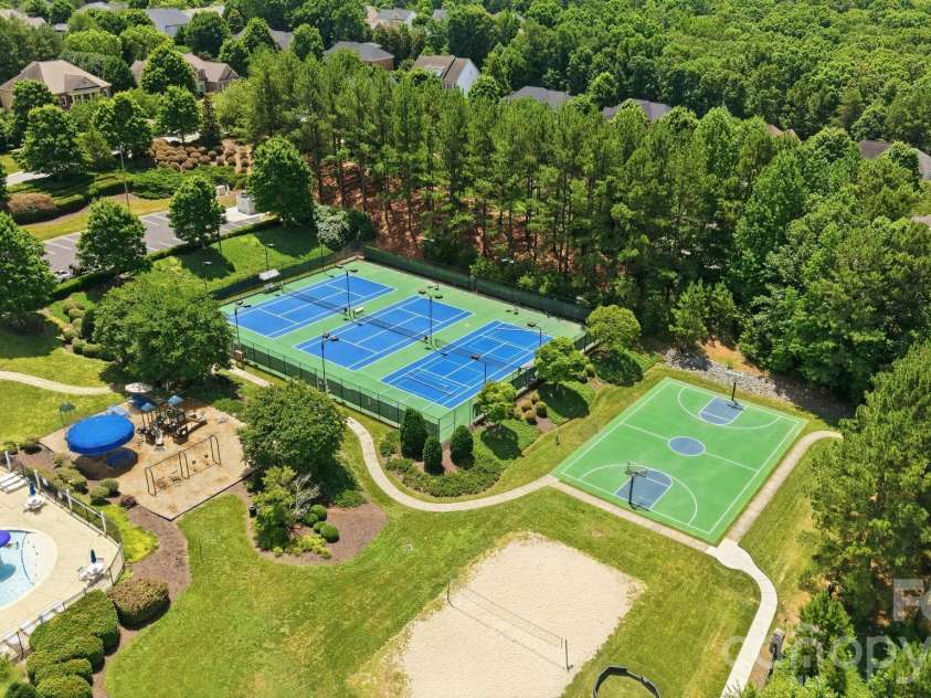 15802 Reynolds Drive, Fort Mill, SC 29707.  MLS# CAR4392763, YatesRealty ID 34610. 