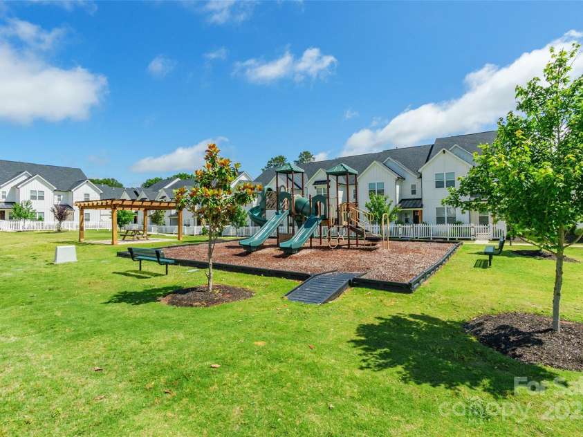 651 Melville Drive, Rock Hill, SC 29732.  MLS# CAR4262767, YatesRealty ID 34611. 