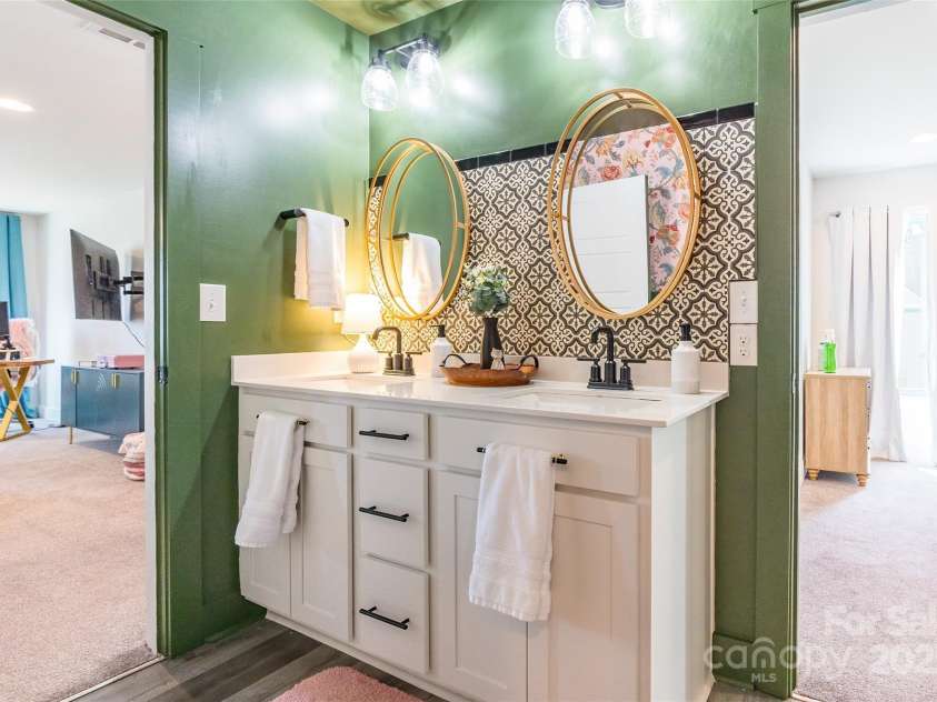 651 Melville Drive, Rock Hill, SC 29732.  MLS# CAR4262767, YatesRealty ID 34611. Jack & Jill bath upper level