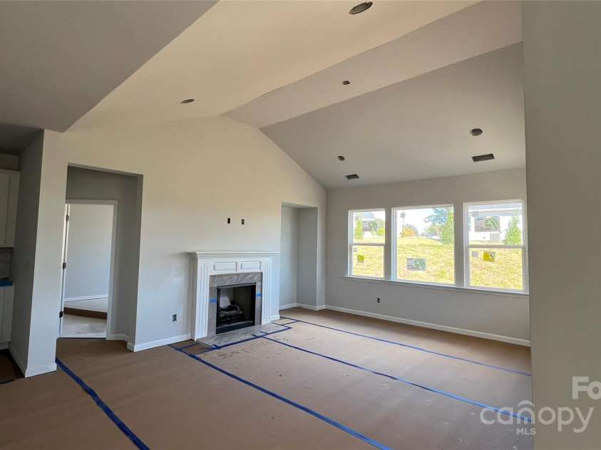 106 Cartington Way, Mooresville, NC 28115.  MLS# CAR4290232, YatesRealty ID 34612. Family Room