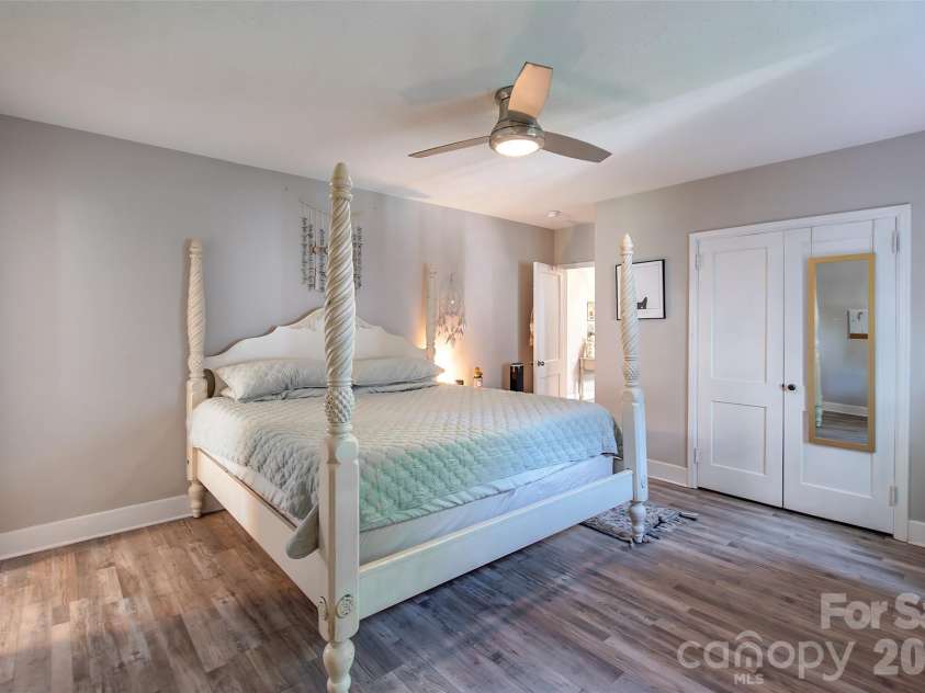 129 Brawley Street, Chester, SC 29706.  MLS# CAR4392609, YatesRealty ID 34612. 