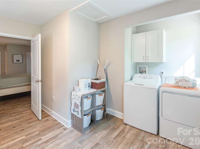 129 Brawley Street, Chester, SC 29706.  MLS# CAR4392609, YatesRealty ID 34612. 