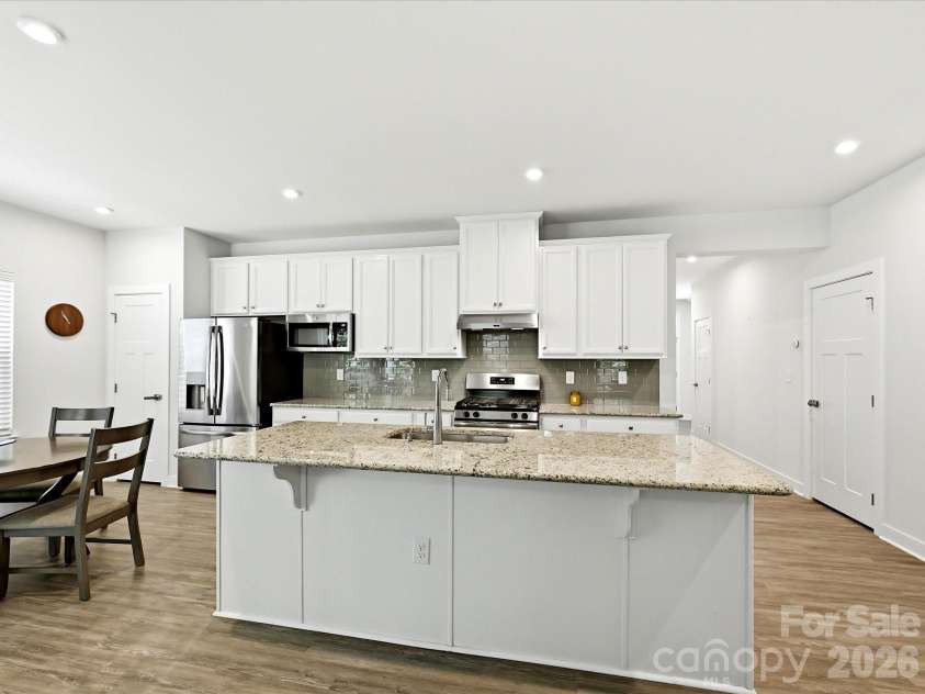 10038 Lilac Court, Charlotte, NC 28215.  MLS# CAR4396585, YatesRealty ID 34613. 