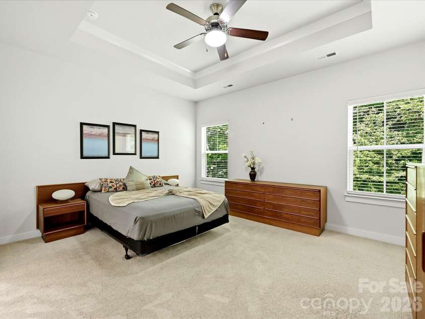 10038 Lilac Court, Charlotte, NC 28215.  MLS# CAR4396585, YatesRealty ID 34613. 