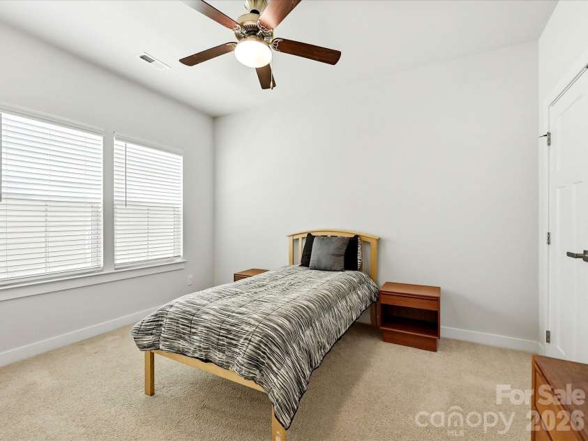 10038 Lilac Court, Charlotte, NC 28215.  MLS# CAR4396585, YatesRealty ID 34613. 