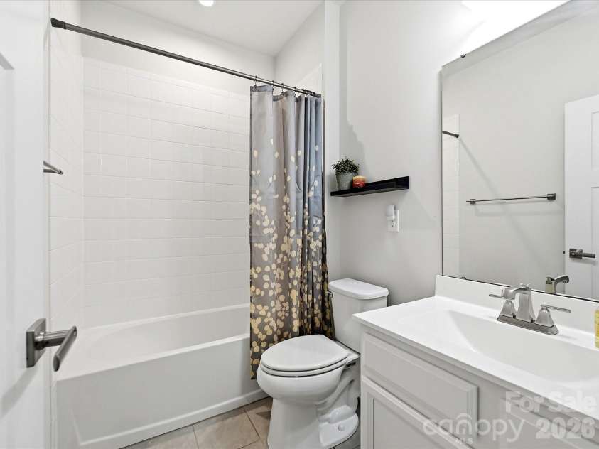 10038 Lilac Court, Charlotte, NC 28215.  MLS# CAR4396585, YatesRealty ID 34613. 