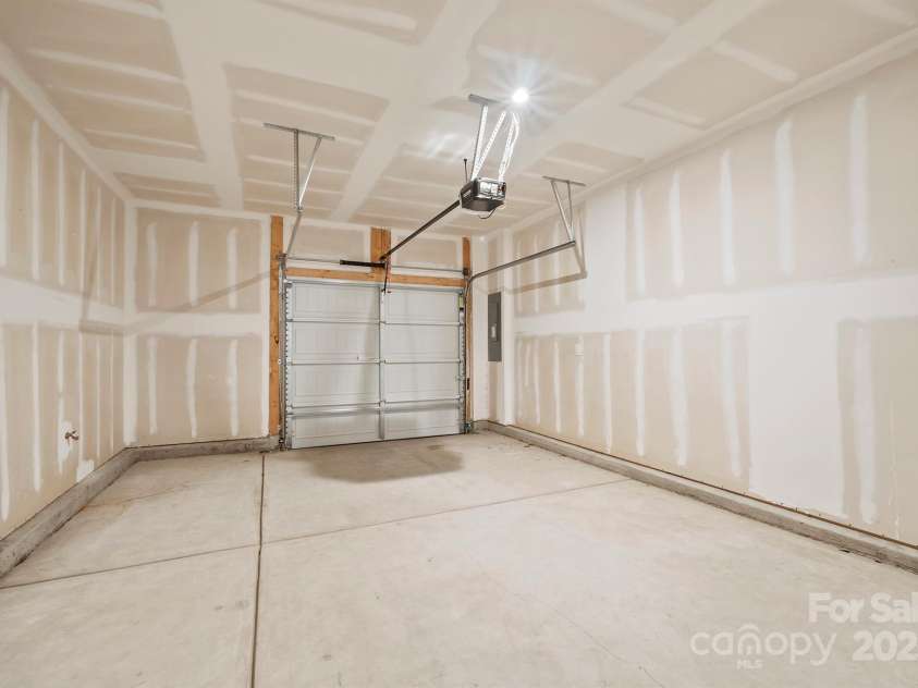 4018 Capital Ridge Court, Charlotte, NC 28205.  MLS# CAR4196575, YatesRealty ID 34613. 1-car garage