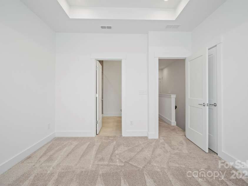 4018 Capital Ridge Court, Charlotte, NC 28205.  MLS# CAR4196575, YatesRealty ID 34613. 