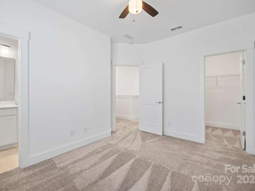 4018 Capital Ridge Court, Charlotte, NC 28205.  MLS# CAR4196575, YatesRealty ID 34613. 