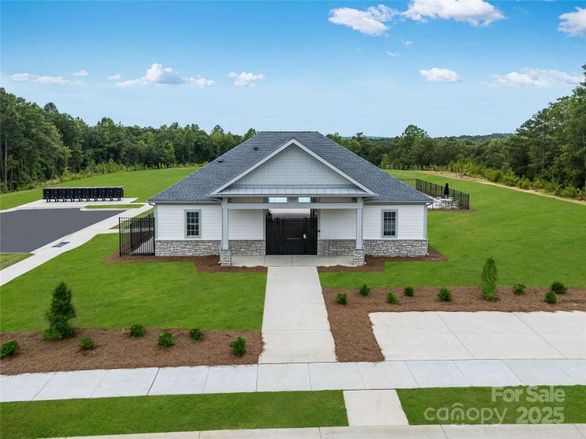 1739 Little York Circle, Edgemoor, SC 29712.  MLS# CAR4287392, YatesRealty ID 34614. Amenity