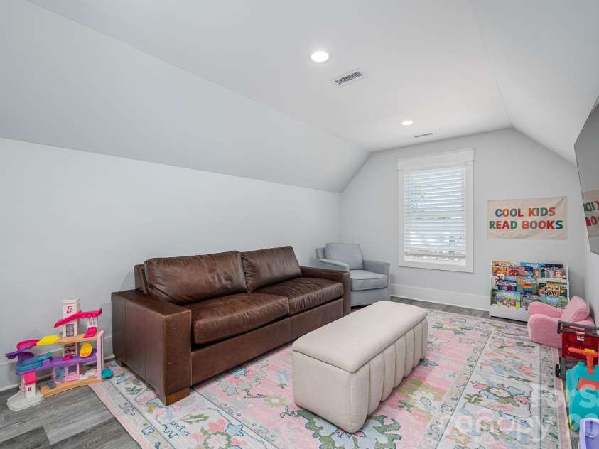 4282 Holly Circle, Conover, NC 28613.  MLS# CAR4397170, YatesRealty ID 34614. Bonus Room