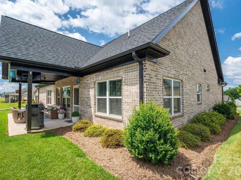 4282 Holly Circle, Conover, NC 28613.  MLS# CAR4397170, YatesRealty ID 34614. Built in 2022