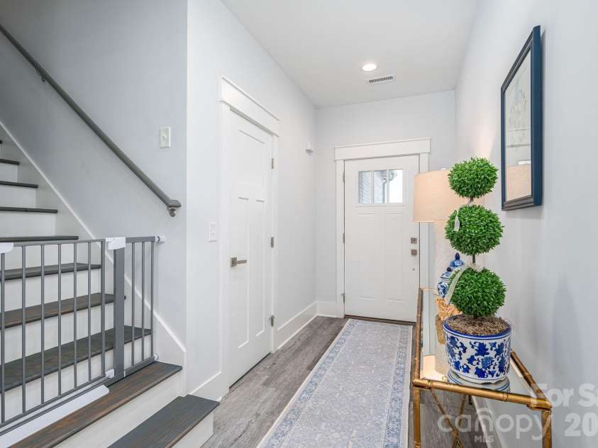 4282 Holly Circle, Conover, NC 28613.  MLS# CAR4397170, YatesRealty ID 34614. Entryway