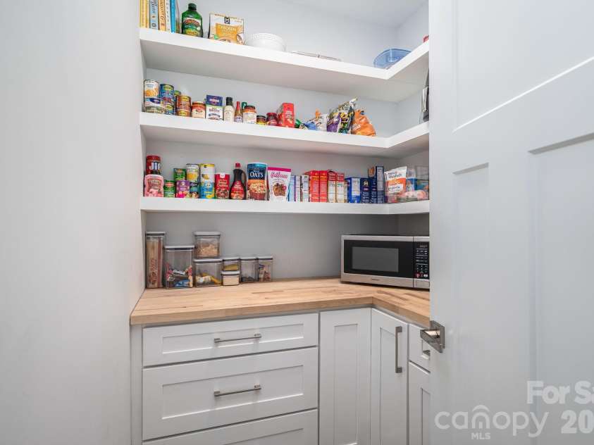 4282 Holly Circle, Conover, NC 28613.  MLS# CAR4397170, YatesRealty ID 34614. Pantry