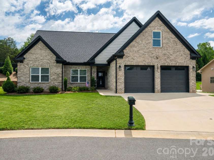 4282 Holly Circle, Conover, NC 28613.  MLS# CAR4397170, YatesRealty ID 34614. Yor Next Address