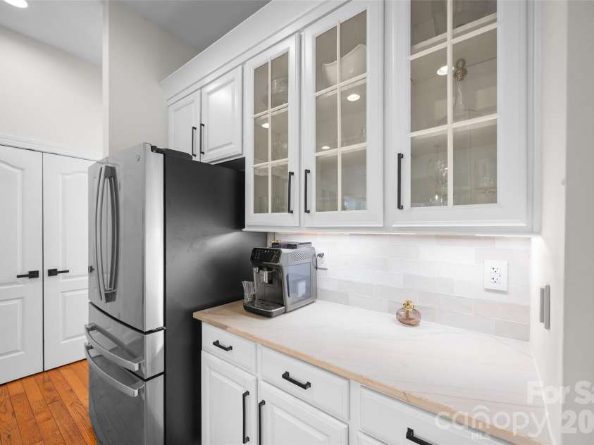15108 Alijon Court, Charlotte, NC 28278.  MLS# CAR4396745, YatesRealty ID 34616. 