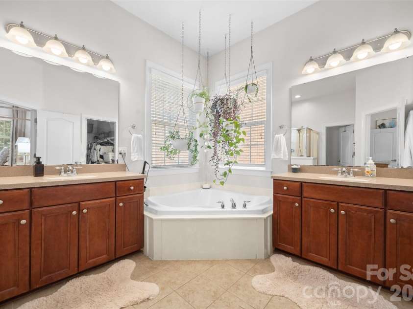 15108 Alijon Court, Charlotte, NC 28278.  MLS# CAR4396745, YatesRealty ID 34616. 