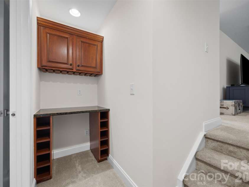 15108 Alijon Court, Charlotte, NC 28278.  MLS# CAR4396745, YatesRealty ID 34616. 