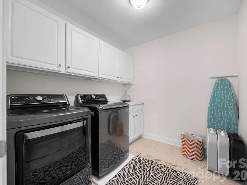 15108 Alijon Court, Charlotte, NC 28278.  MLS# CAR4396745, YatesRealty ID 34616. 