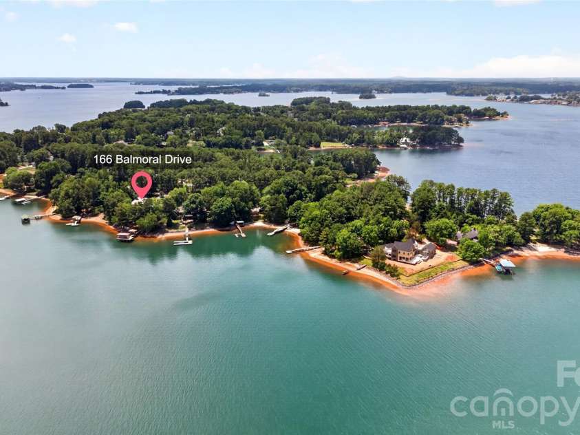 166 Balmoral Drive, Mooresville, NC 28117.  MLS# CAR4396436, YatesRealty ID 34617. 