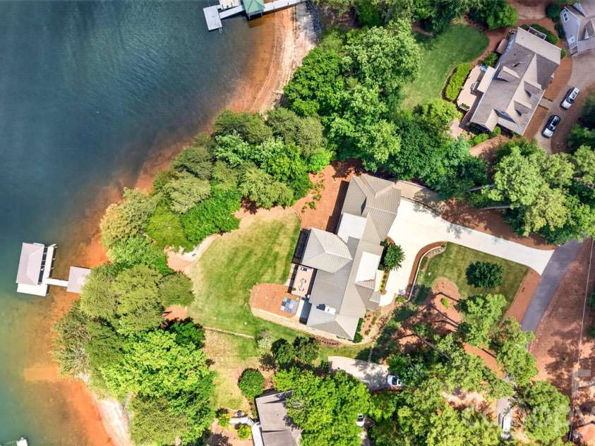 166 Balmoral Drive, Mooresville, NC 28117.  MLS# CAR4396436, YatesRealty ID 34617. 