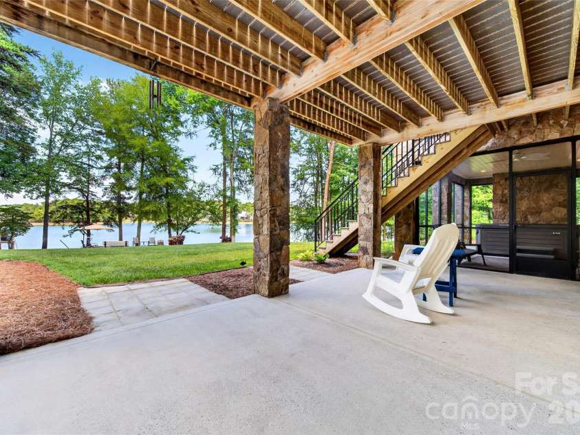 166 Balmoral Drive, Mooresville, NC 28117.  MLS# CAR4396436, YatesRealty ID 34617. 