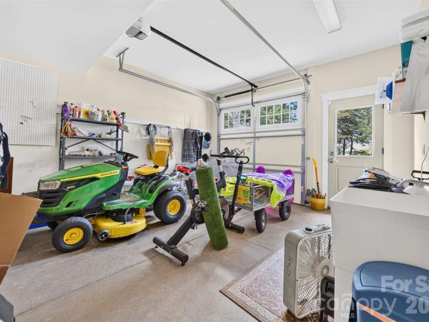 166 Balmoral Drive, Mooresville, NC 28117.  MLS# CAR4396436, YatesRealty ID 34617. 