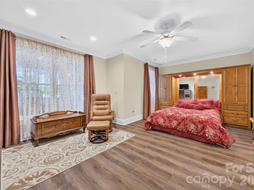 166 Balmoral Drive, Mooresville, NC 28117.  MLS# CAR4396436, YatesRealty ID 34617. 