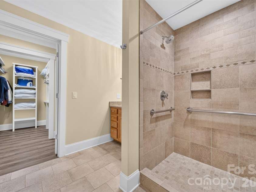 166 Balmoral Drive, Mooresville, NC 28117.  MLS# CAR4396436, YatesRealty ID 34617. 