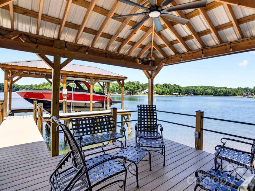 166 Balmoral Drive, Mooresville, NC 28117.  MLS# CAR4396436, YatesRealty ID 34617. 
