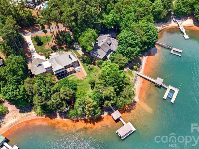 166 Balmoral Drive, Mooresville, NC 28117.  MLS# CAR4396436, YatesRealty ID 34617. 