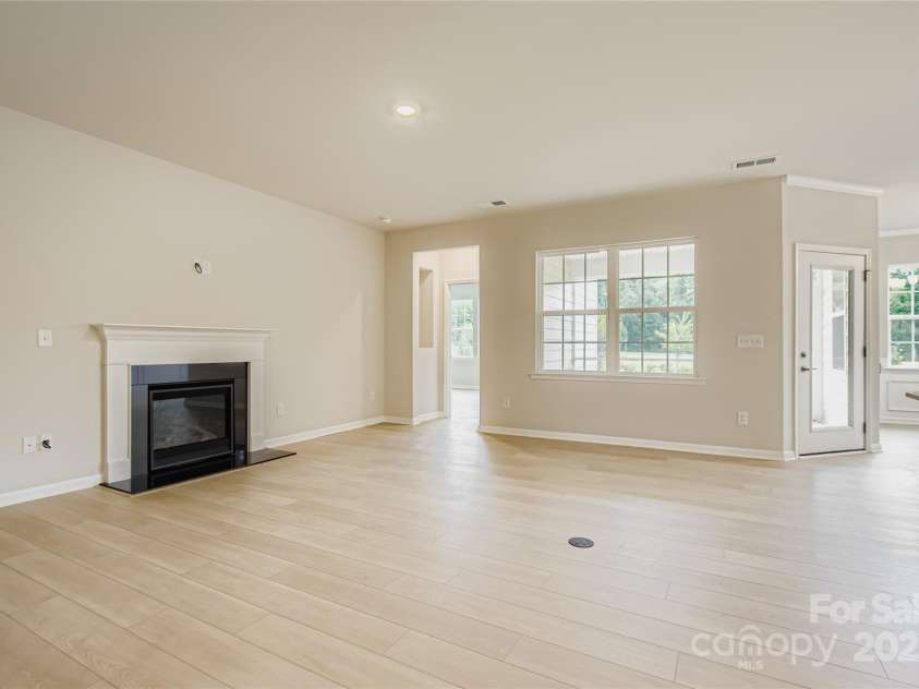 2868 Morning Song Way, Lancaster, SC 29720.  MLS# CAR4293990, YatesRealty ID 34617. Living Room