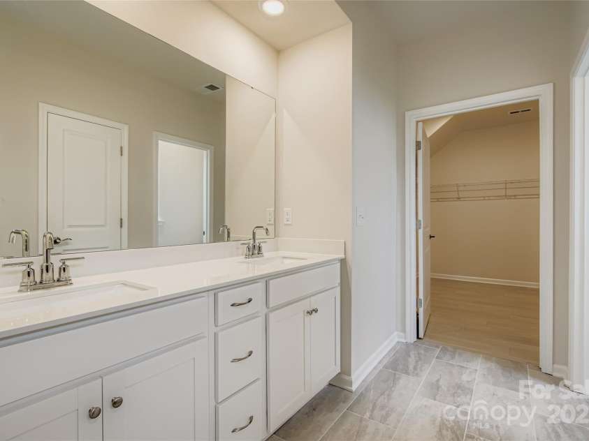 2868 Morning Song Way, Lancaster, SC 29720.  MLS# CAR4293990, YatesRealty ID 34617. Owner's Bath