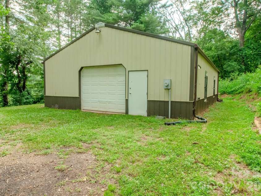 49 Jake Drive, Canton, NC 28716.  MLS# CAR4398234, YatesRealty ID 34618. 1200 SQ workshop