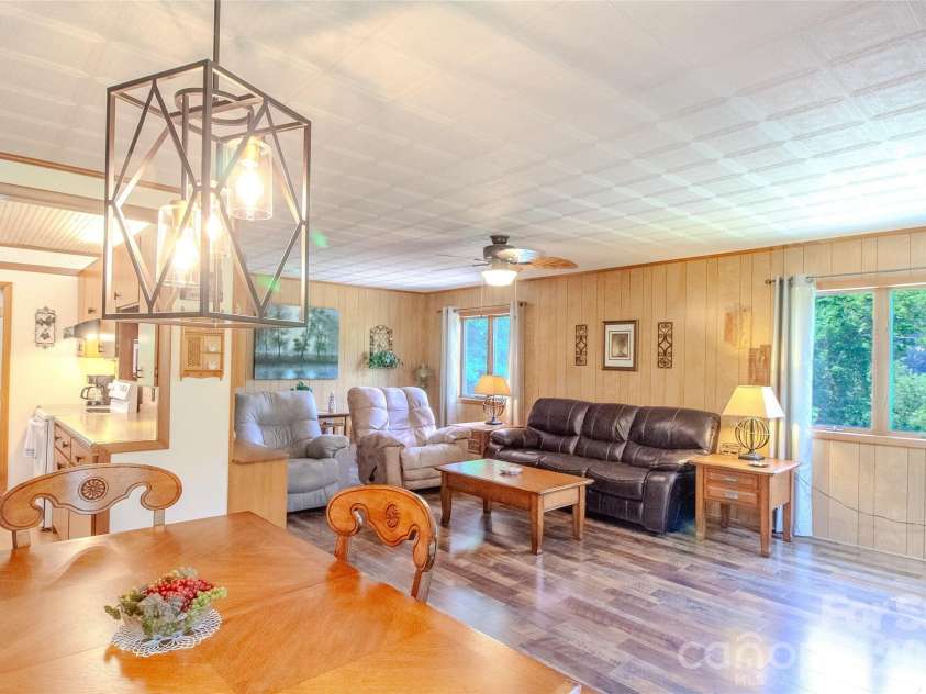 49 Jake Drive, Canton, NC 28716.  MLS# CAR4398234, YatesRealty ID 34618. 