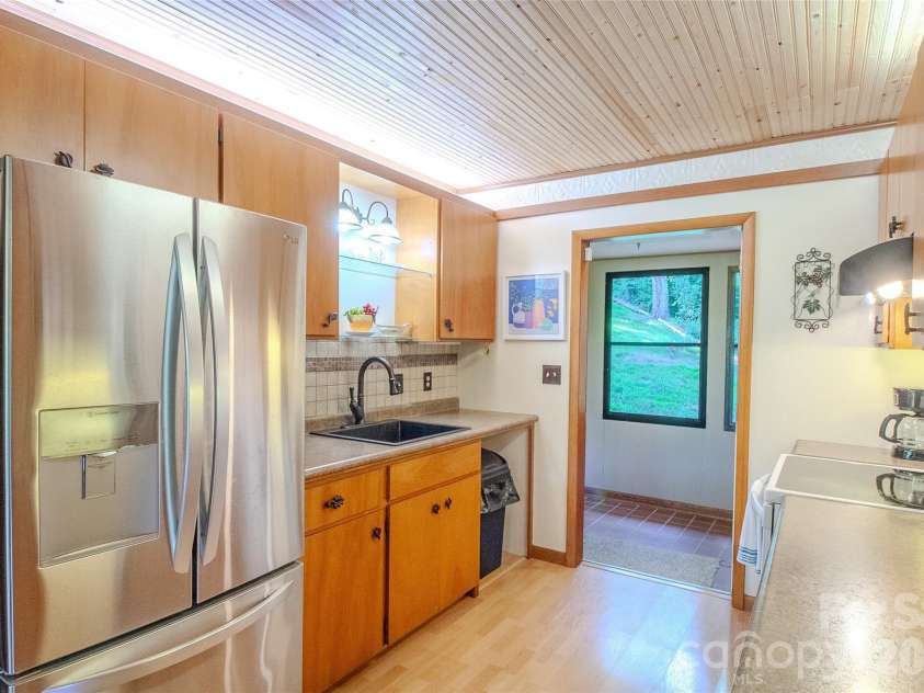 49 Jake Drive, Canton, NC 28716.  MLS# CAR4398234, YatesRealty ID 34618. Kitchen