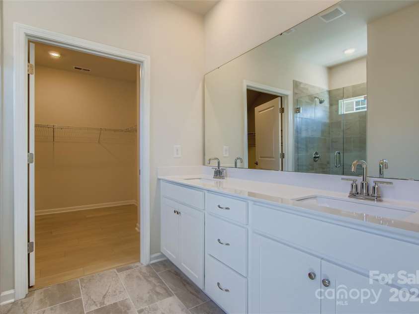2844 Morning Song Way, Lancaster, SC 29720.  MLS# CAR4293973, YatesRealty ID 34619. Owner's Bath