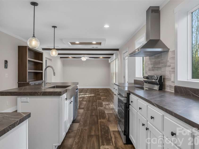 209 Walnut Branch Road, Weaverville, NC 28787.  MLS# CAR4272597, YatesRealty ID 3462. 