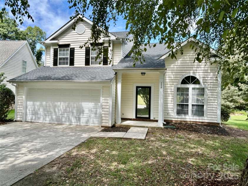 1516 Gordon Walters Drive, Charlotte, NC 28213.  MLS# CAR4273029, YatesRealty ID 34621. 
