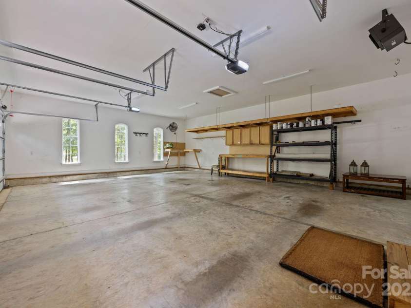6802 Rock Island Road, Charlotte, NC 28278.  MLS# CAR4289658, YatesRealty ID 34622. 3 Car garage