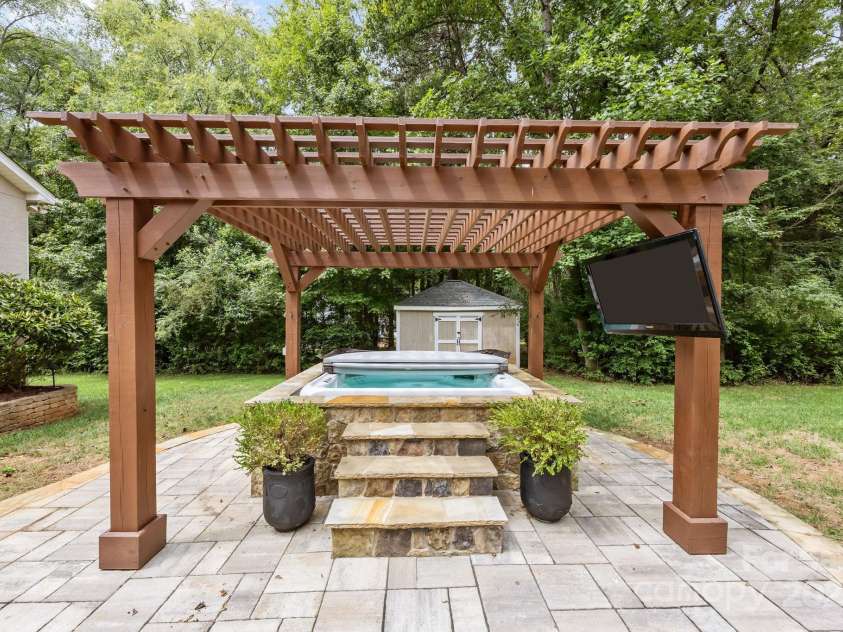 6802 Rock Island Road, Charlotte, NC 28278.  MLS# CAR4289658, YatesRealty ID 34622. Hot tub stays!