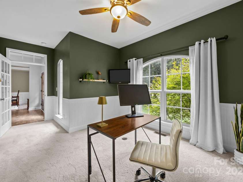 6802 Rock Island Road, Charlotte, NC 28278.  MLS# CAR4289658, YatesRealty ID 34622. Office