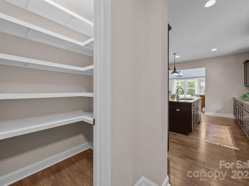 6802 Rock Island Road, Charlotte, NC 28278.  MLS# CAR4289658, YatesRealty ID 34622. Pantry