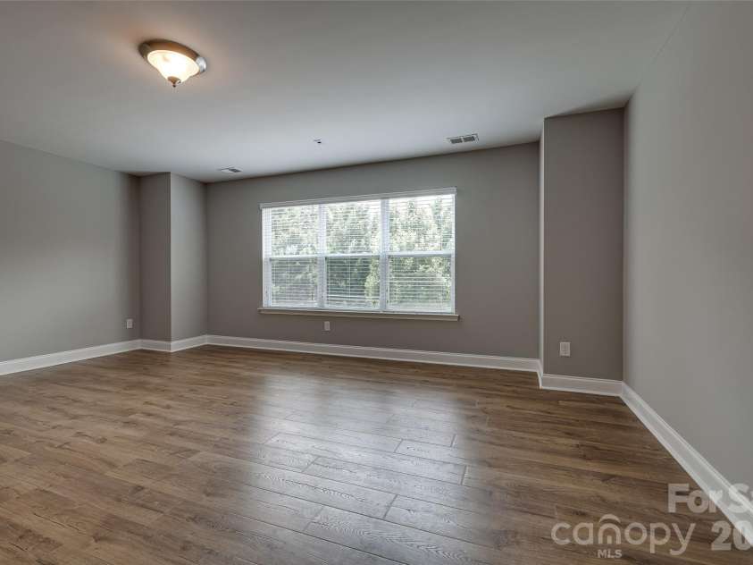 576 Becker Avenue, Fort Mill, SC 29715.  MLS# CAR4395279, YatesRealty ID 34623. Bonus Room / Bedroom #5